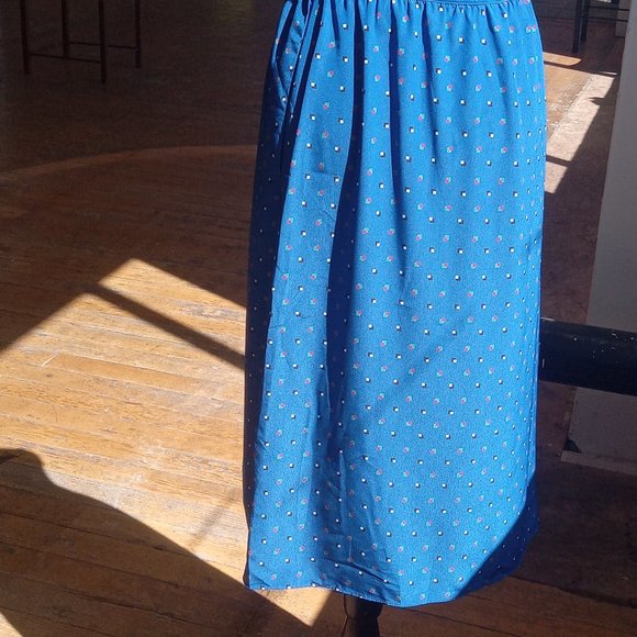 Vintage Blue Skirt - Picture 2 of 6